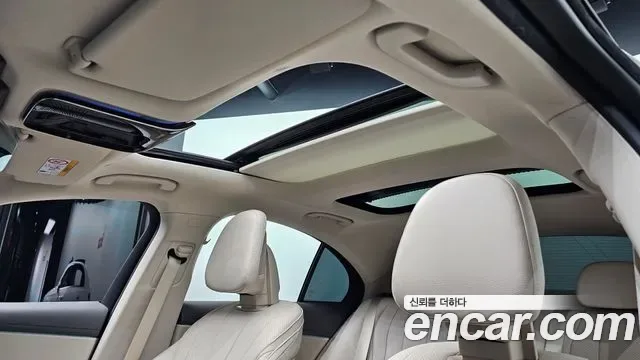 Mercedes-Benz E-Class E220d 4MATIC, миниатюра 2