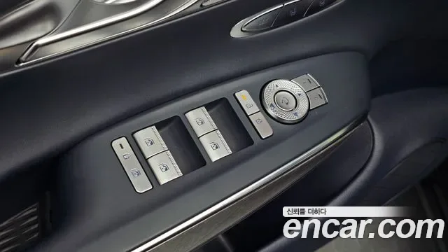 Genesis GV70 2.5T бензин 2WD ( ), миниатюра 9