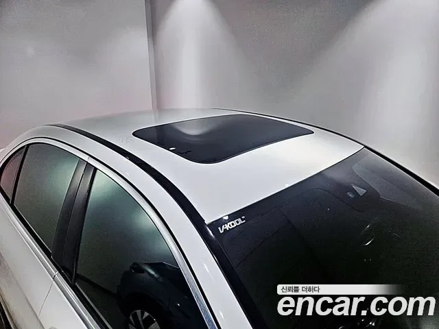 Mercedes-Benz E-Class E250, миниатюра 19