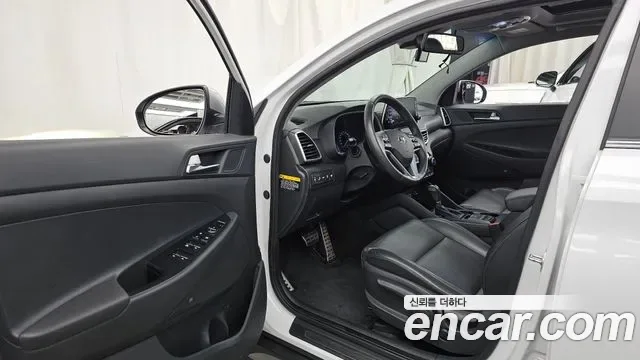 Hyundai TUCSON бензин 1.6 Turbo 2WD Inspiration, миниатюра 11