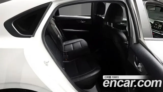 Kia K3, миниатюра 9