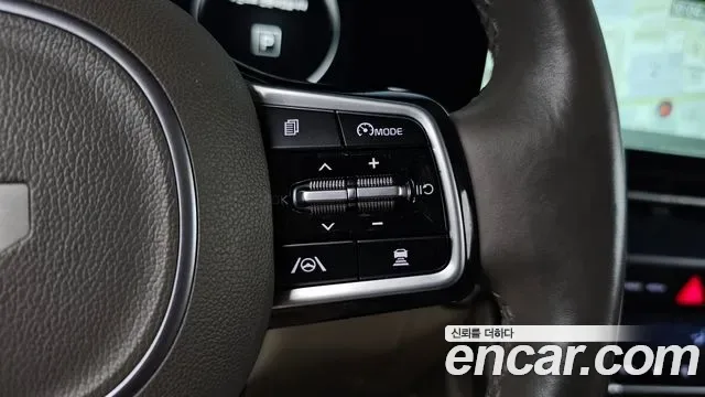 Kia Carnival дизель 9 мест Signature, миниатюра 3