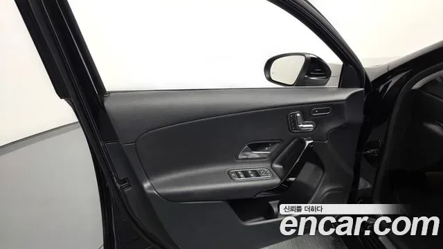 Mercedes-Benz A-Class A220, миниатюра 21