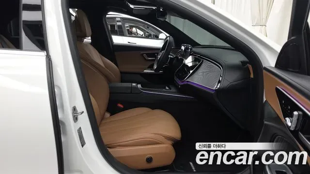 Mercedes-Benz E-Class E200 AMG Line, миниатюра 23