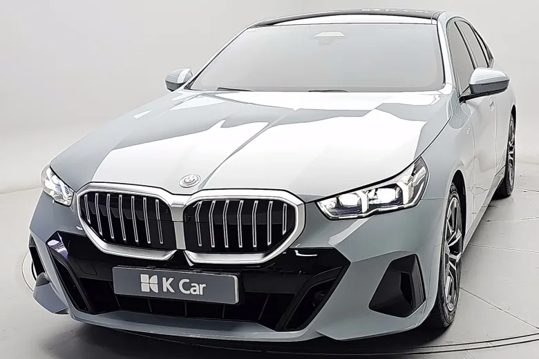 BMW 5 (G60) бензин 2WD 520i M