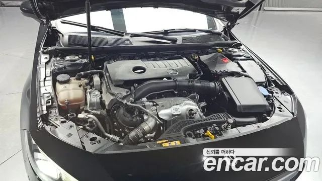 Mercedes-Benz A-Class A220, миниатюра 4