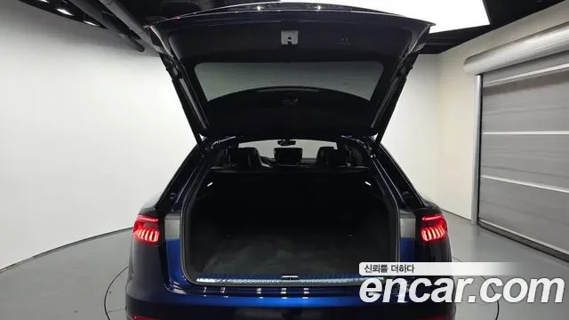 Audi Q8 55 TFSI Premium, миниатюра 25