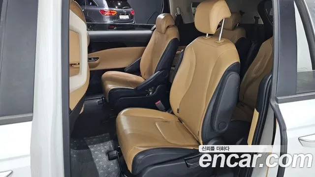 Kia Carnival дизель 9 мест Prestige, миниатюра 5