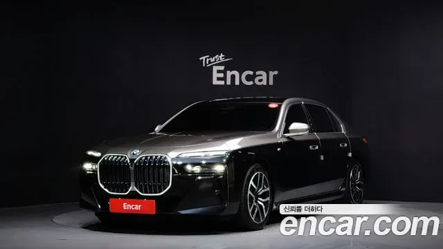 BMW 7 (G70) 740i xDrive M