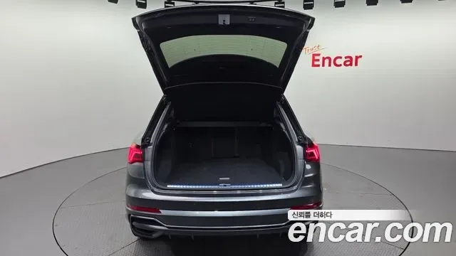 Audi Q3 35 TDI Premium, миниатюра 3