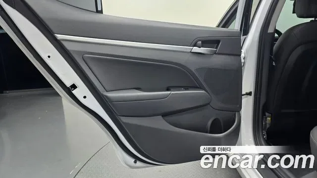 Hyundai Avante AD, миниатюра 27