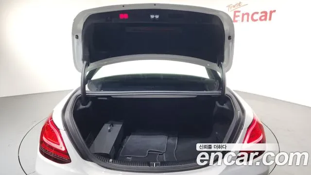 Mercedes-Benz C-Class C220 d 4MATIC, миниатюра 3