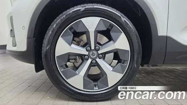 Volvo XC40 B4, миниатюра 5
