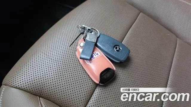 Mercedes-Benz E-Class E220d 4MATIC, миниатюра 28