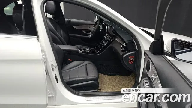 Mercedes-Benz C-Class C200, миниатюра 24