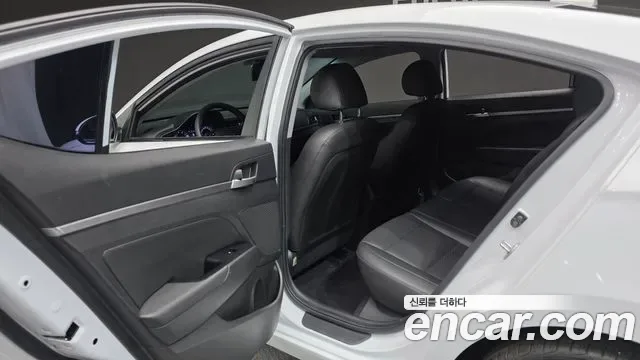 Hyundai Avante AD, миниатюра 10