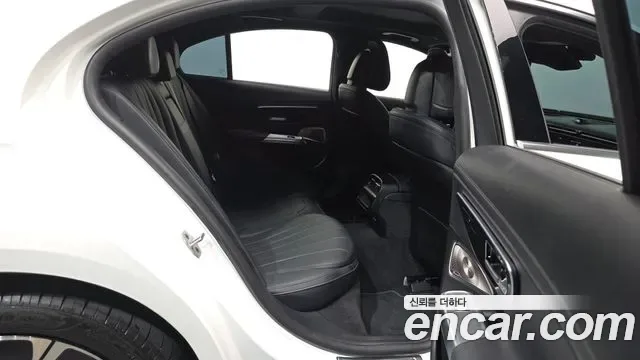Mercedes-Benz E-Class E300 4MATIC, миниатюра 26