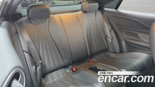 Mercedes-Benz E-Class E450 4MATIC, миниатюра 12