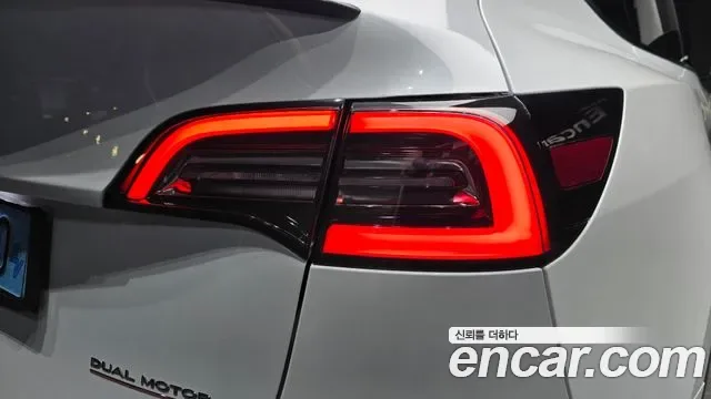 Tesla Y AWD, миниатюра 13