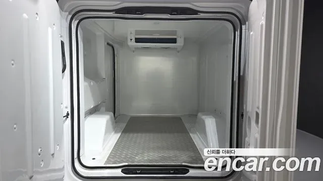 Hyundai ST1 Premium, миниатюра 24