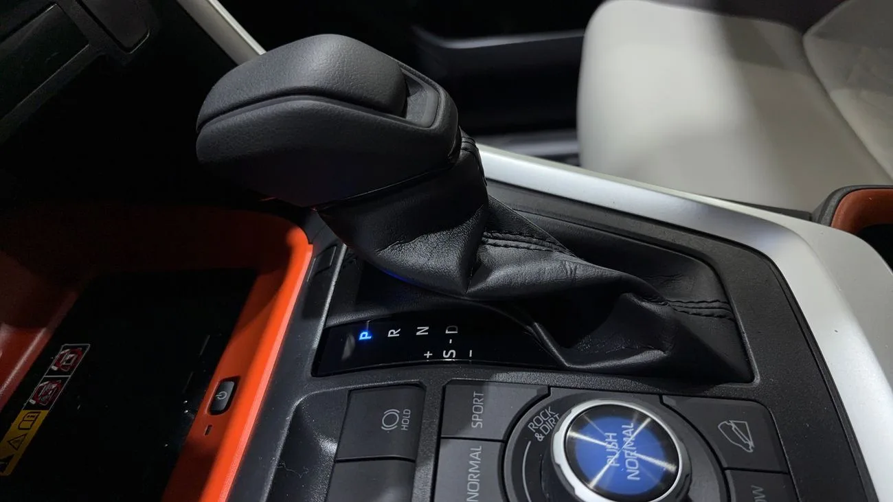 Toyota RAV4 ADVENTURE, миниатюра 12