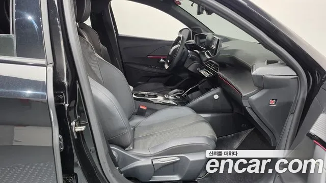 Peugeot E-208 GT Line, миниатюра 4