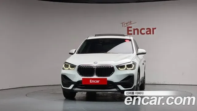 BMW X1 xDrive 20i, миниатюра 9