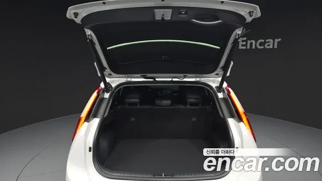 Kia Niro EV, миниатюра 7