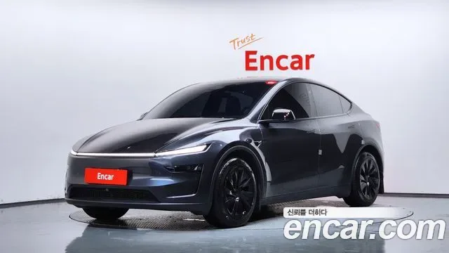 Tesla Y RWD