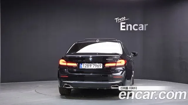 BMW 5 (G30) 520i, миниатюра 9
