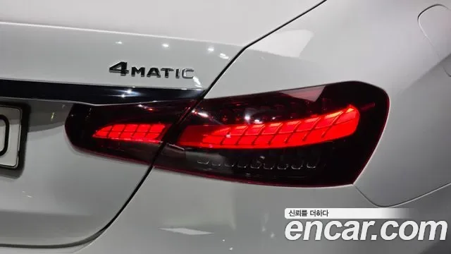 Mercedes-Benz E-Class E350 4MATIC AMG Line, миниатюра 12