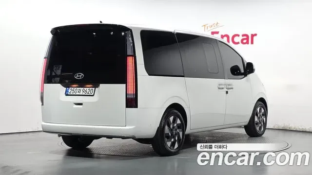 Hyundai Staria HEV 1.6T Lounge 7 мест Inspiration, миниатюра 4