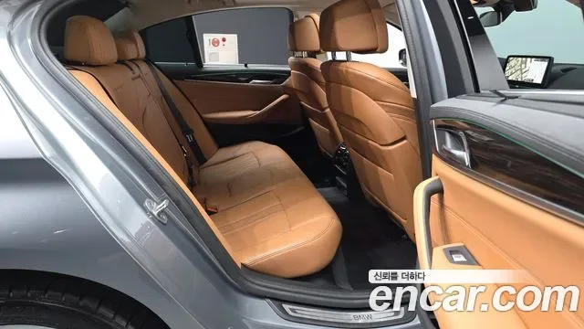 BMW 5 (G30) 520i, миниатюра 2