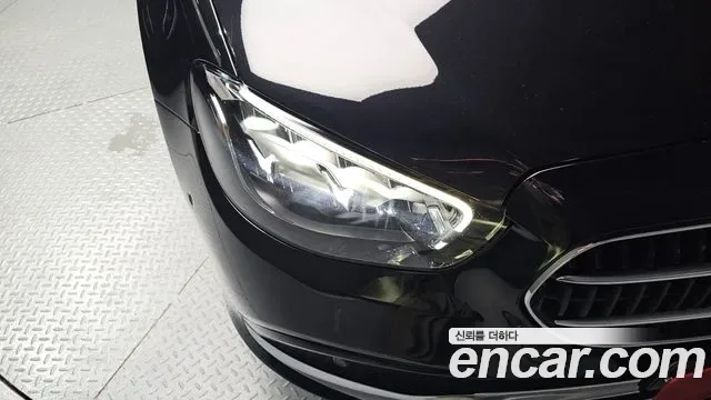 Mercedes-Benz E-Class E250, миниатюра 12