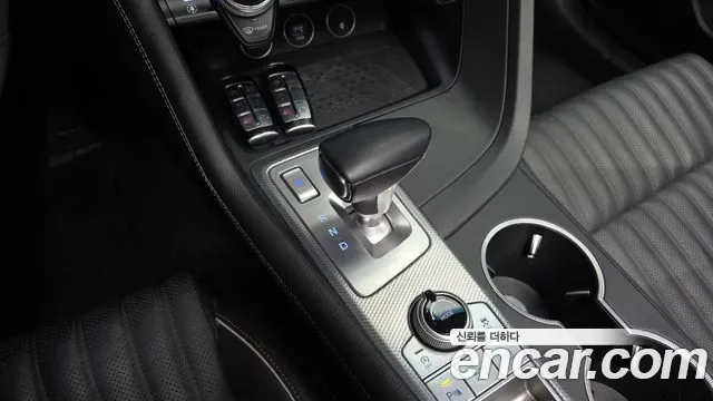 Genesis G70 бензин 2.0T 2WD ( ), миниатюра 4