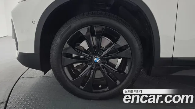 BMW X1 xDrive 20i, миниатюра 12