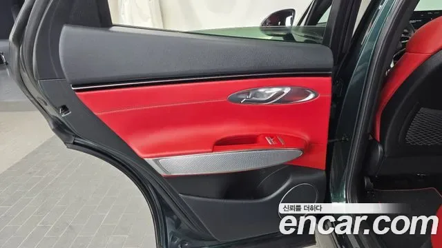 Genesis GV70 2.5T бензин AWD ( ), миниатюра 13