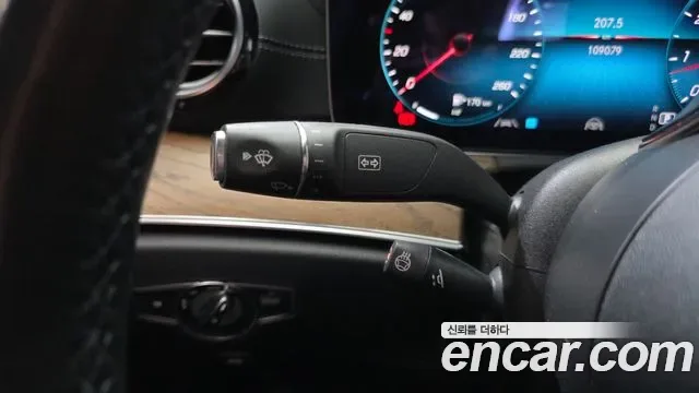 Mercedes-Benz E-Class E250, миниатюра 13