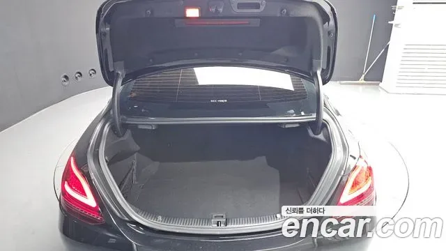 Mercedes-Benz C-Class C200, миниатюра 13