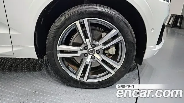 Volvo XC60 T8 R-, миниатюра 4