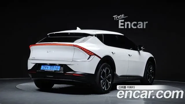 Kia EV6, миниатюра 5