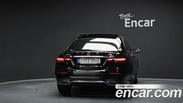 Mercedes-Benz E-Class E350 4MATIC AMG Line, миниатюра 18