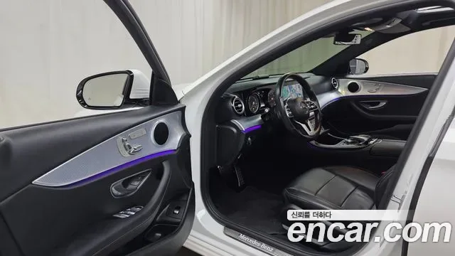 Mercedes-Benz E-Class E250, миниатюра 9