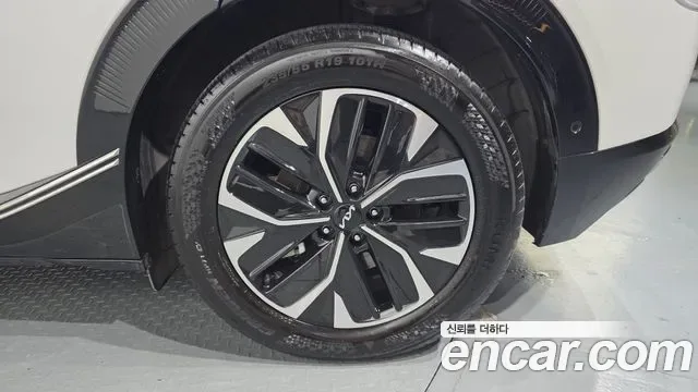 Kia EV6, миниатюра 20