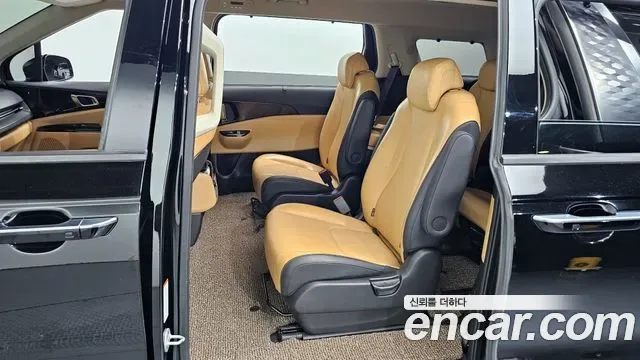 Kia Carnival дизель 9 мест, миниатюра 7