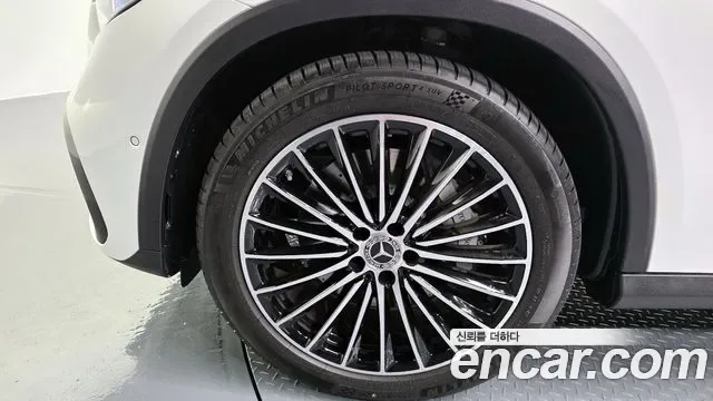 Mercedes-Benz GLC GLC300 4MATIC AMG Line, миниатюра 29