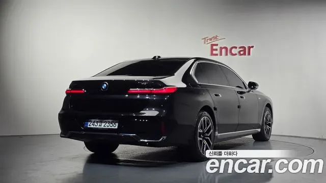 BMW 7 (G70) 740i xDrive M, миниатюра 27