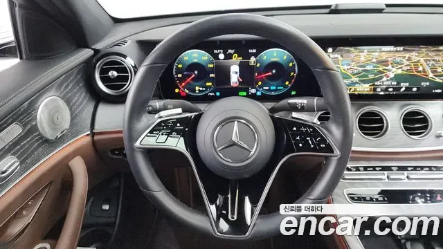 Mercedes-Benz E-Class E350 4MATIC, миниатюра 29