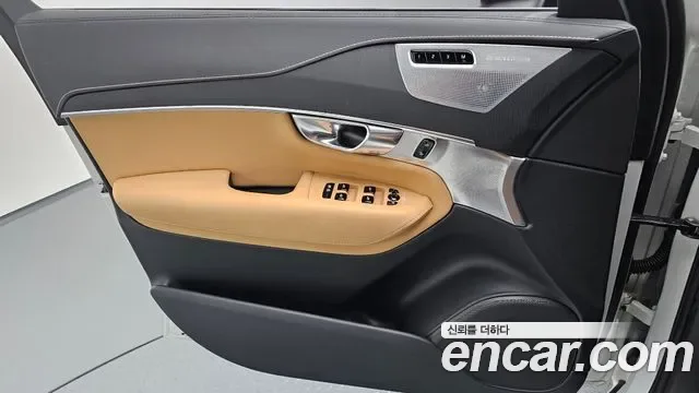 Volvo XC90 T8 гибрид, миниатюра 24