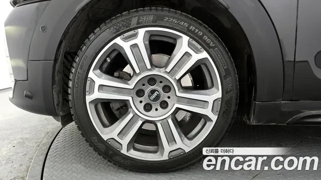 MINI Cooper ALL4 II, миниатюра 5